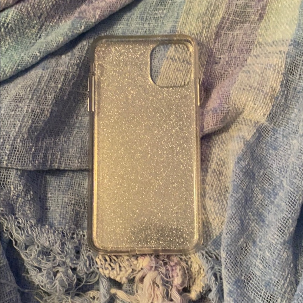 iPhone 11 Pro Max case - Picture 3 of 6